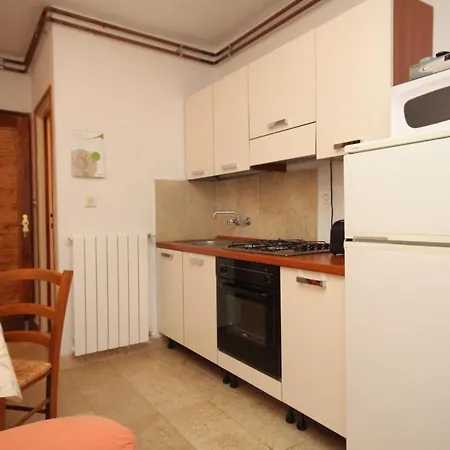 Family Friendly Apartments With A Swimming Pool Rovinj - 3394 Apartment *